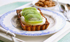 Breakfast Pie With kiwi and Sourcream| Healthy Breakfast Recipes | www.karlasnordickitchen.com