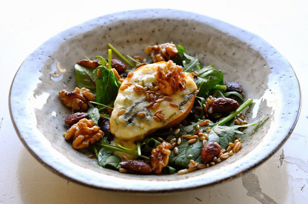 Pear and gorgonzola salad recipe