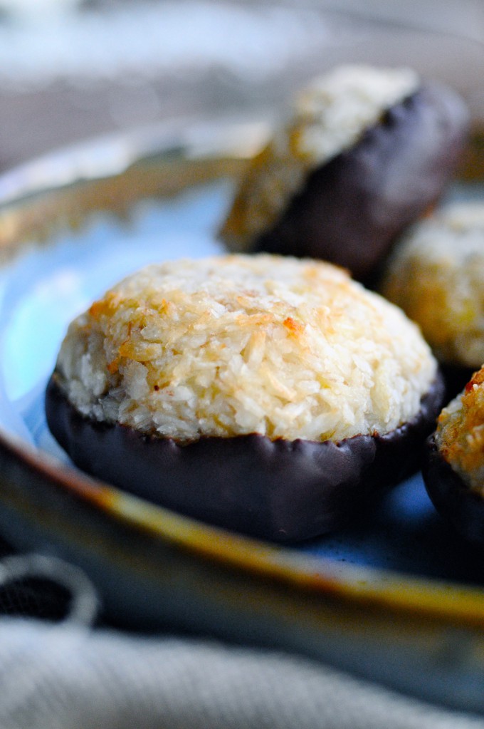 Coconut macaroons | www.karlasnordickitchen.com