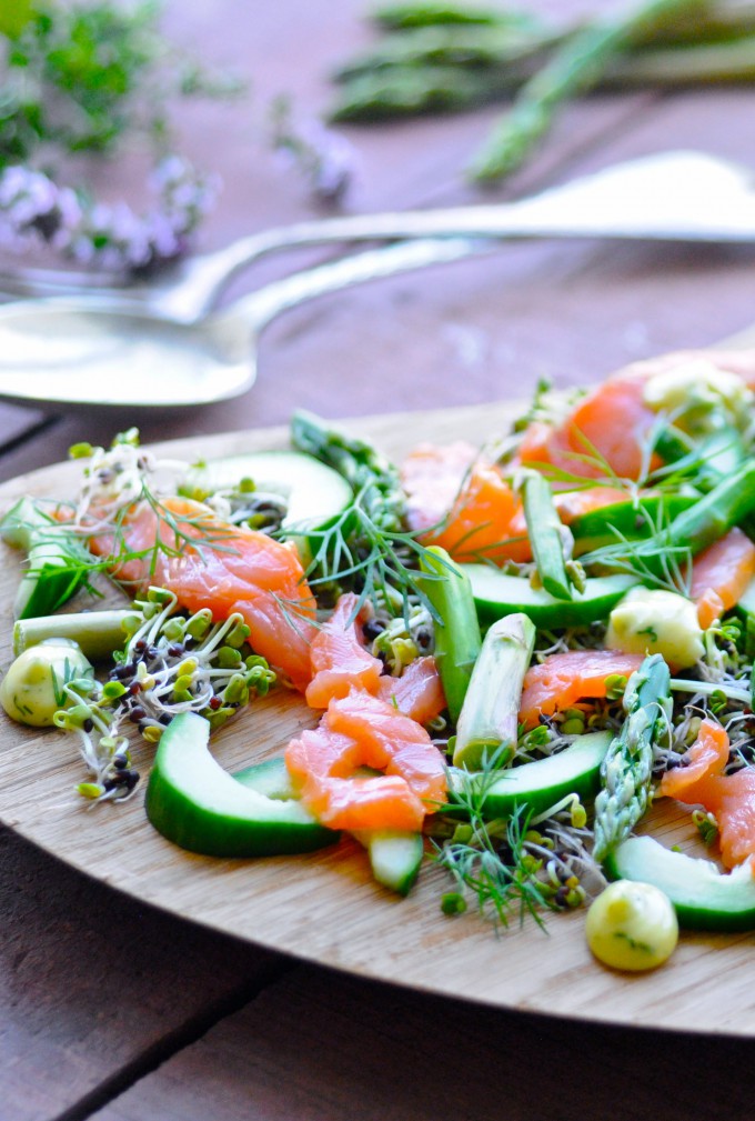 Salmon salad with dill mayo | www.karlasnordickitchen.com