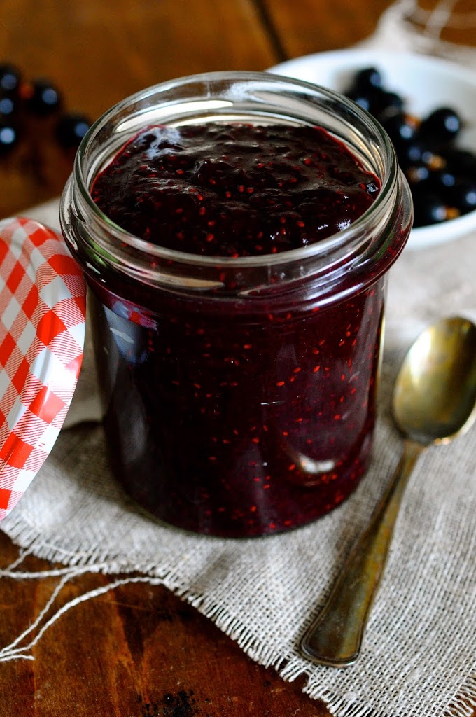 Blackcurrant Jam with Dates (No added Sugar)