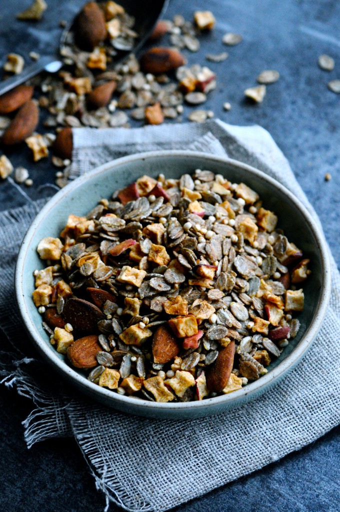 Muesli with rye flakes | www.karlasnordickitchen.com