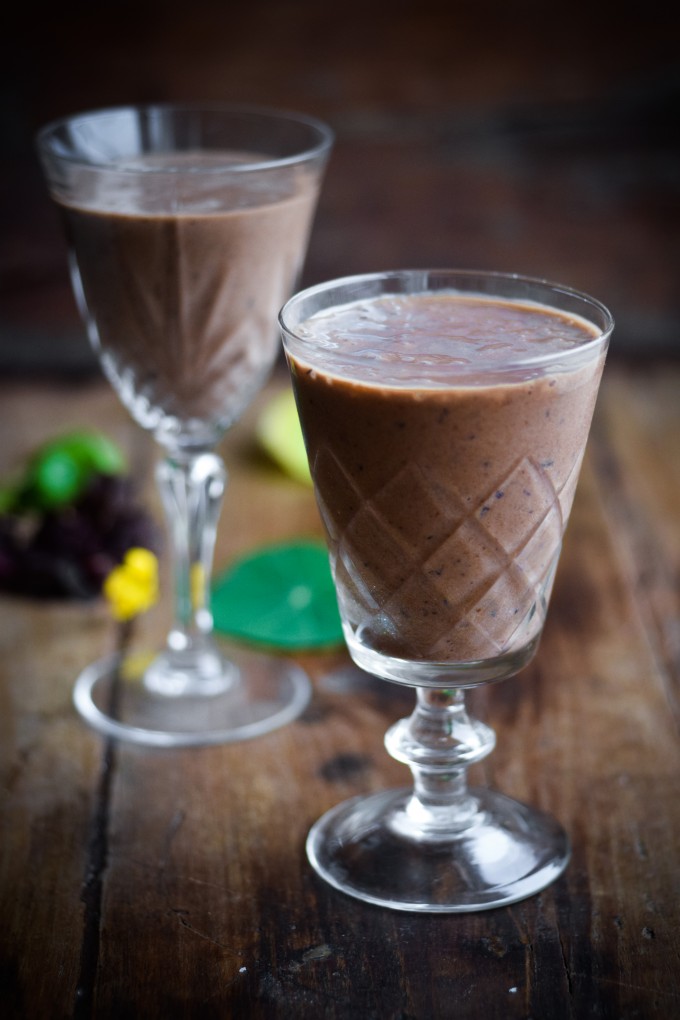 Chocolate blueberry smoothie with cashew nut milk