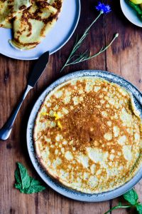 Thin crepe recipe with lemon