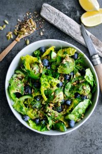 Recipe for Green Salad with Blueberries, Kamut Berries and Dill Oil