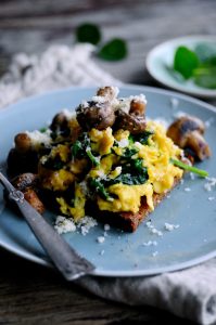 Healthy Scrambled Eggs with Mushrooms Recipe