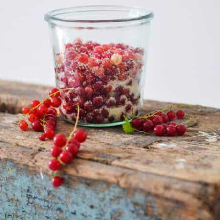 Danish sugared redcurrants